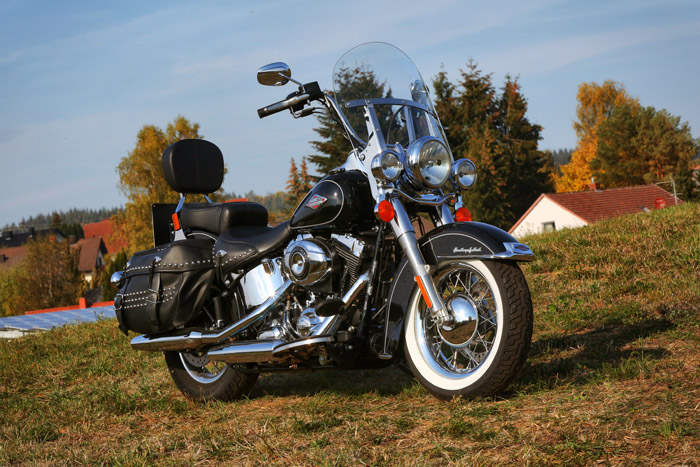 Heritage-softail-classic2_700